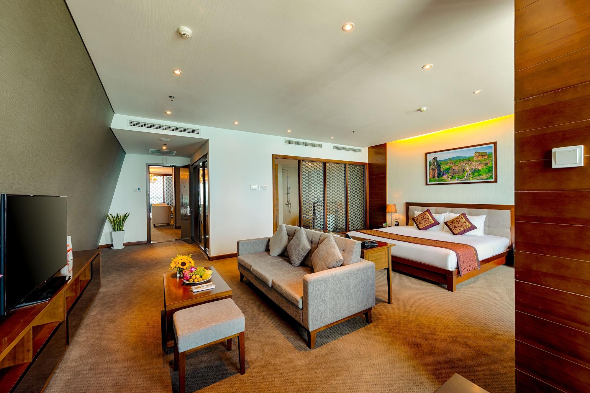 Hotel Grand Tourane Hotel Da Nang 5*