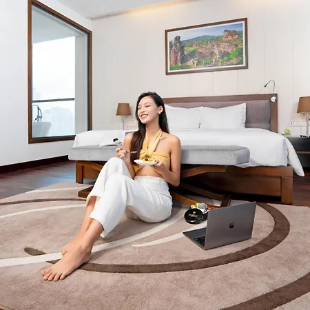 Grand Tourane Hotel Danang Exterior photo