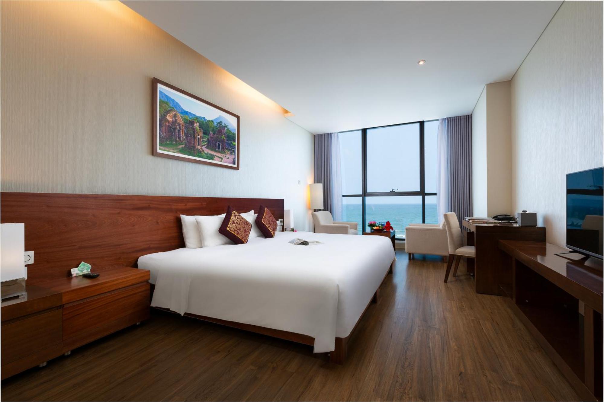 Grand Tourane Hotel Da Nang 5*