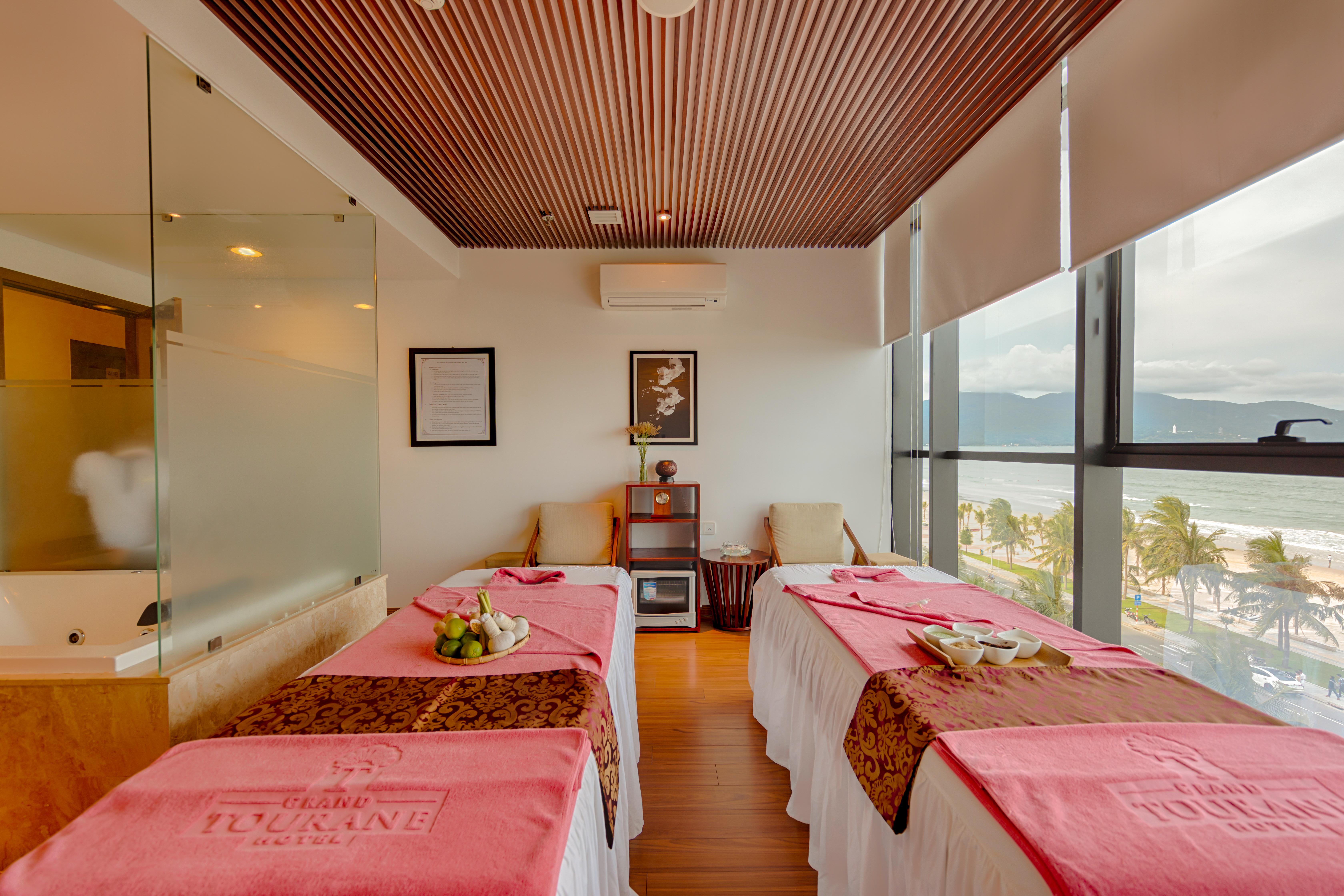 Grand Tourane Hotel Da Nang 5*