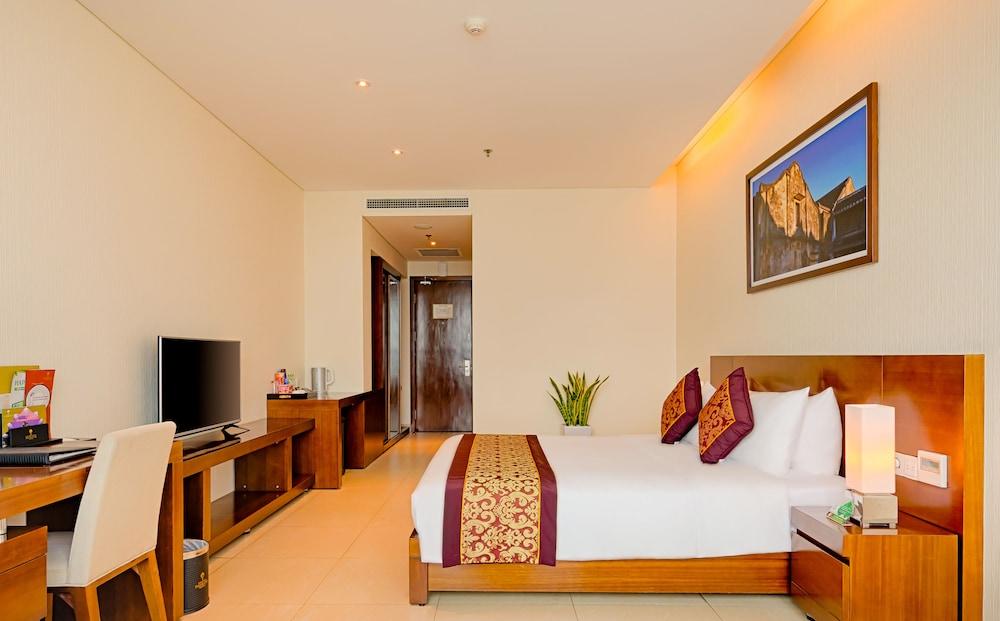 Grand Tourane Hotel Da Nang